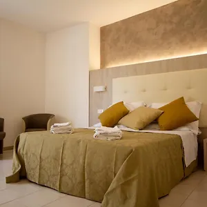 Hotel Falcon