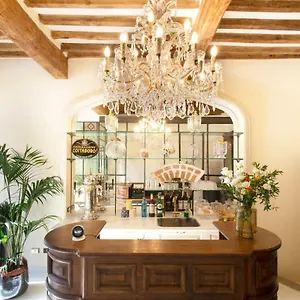 Bed & Breakfast Dimora Decò